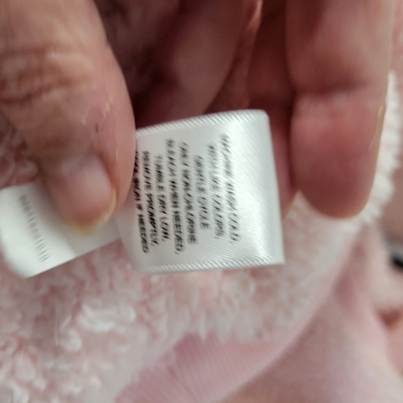 Womens Jaclyn Intimates pink furry top with furry Heart size Large - Picture 10 of 10